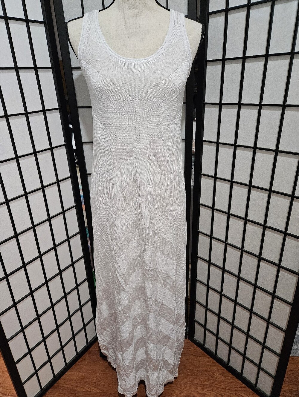 NWT Tommy Bahama XS (2) Long White Summer Sweater Dress
